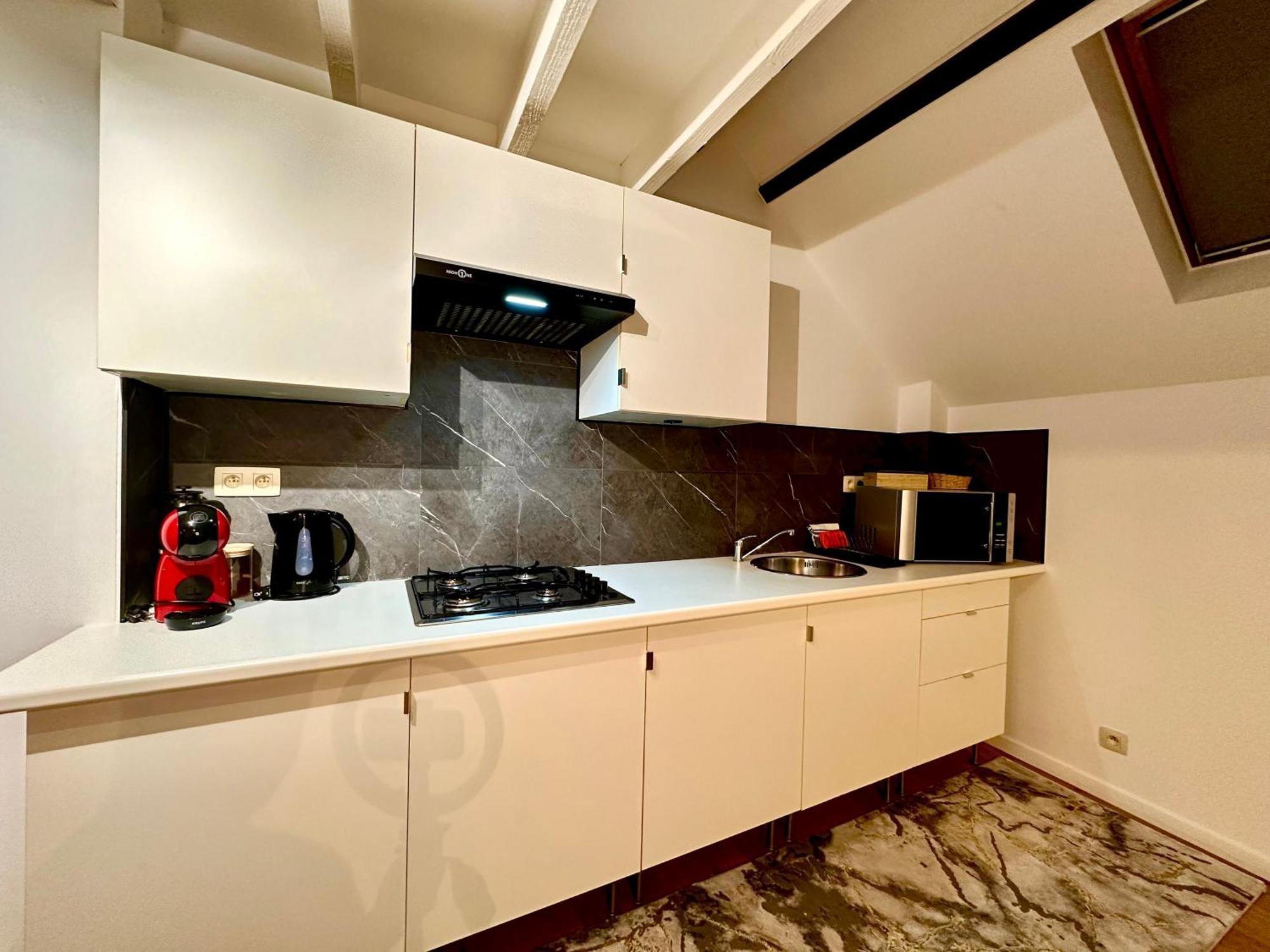 Luxury Suites Centrum By Rikas Hotels أنتويرب المظهر الخارجي الصورة