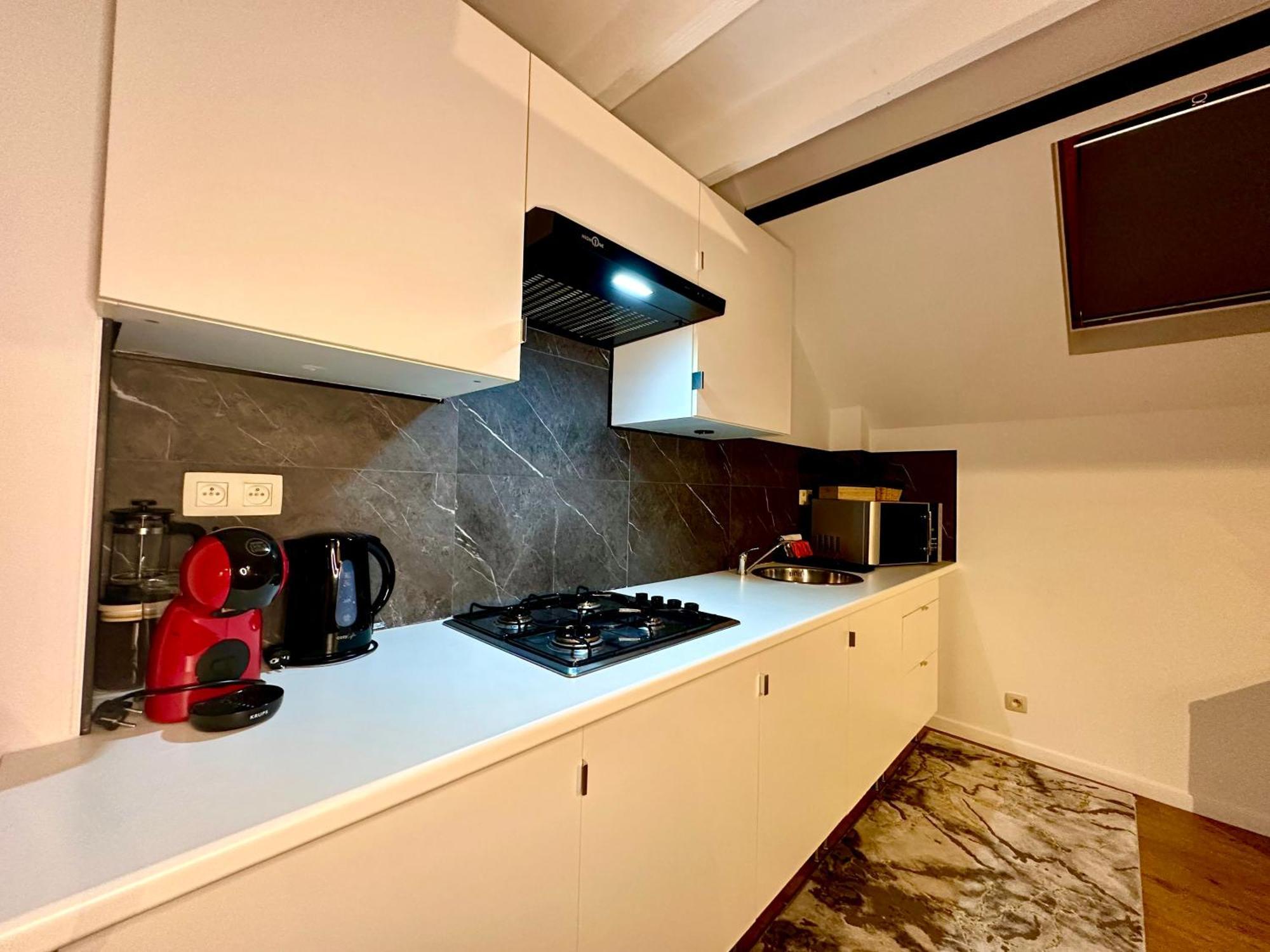 Luxury Suites Centrum By Rikas Hotels أنتويرب المظهر الخارجي الصورة