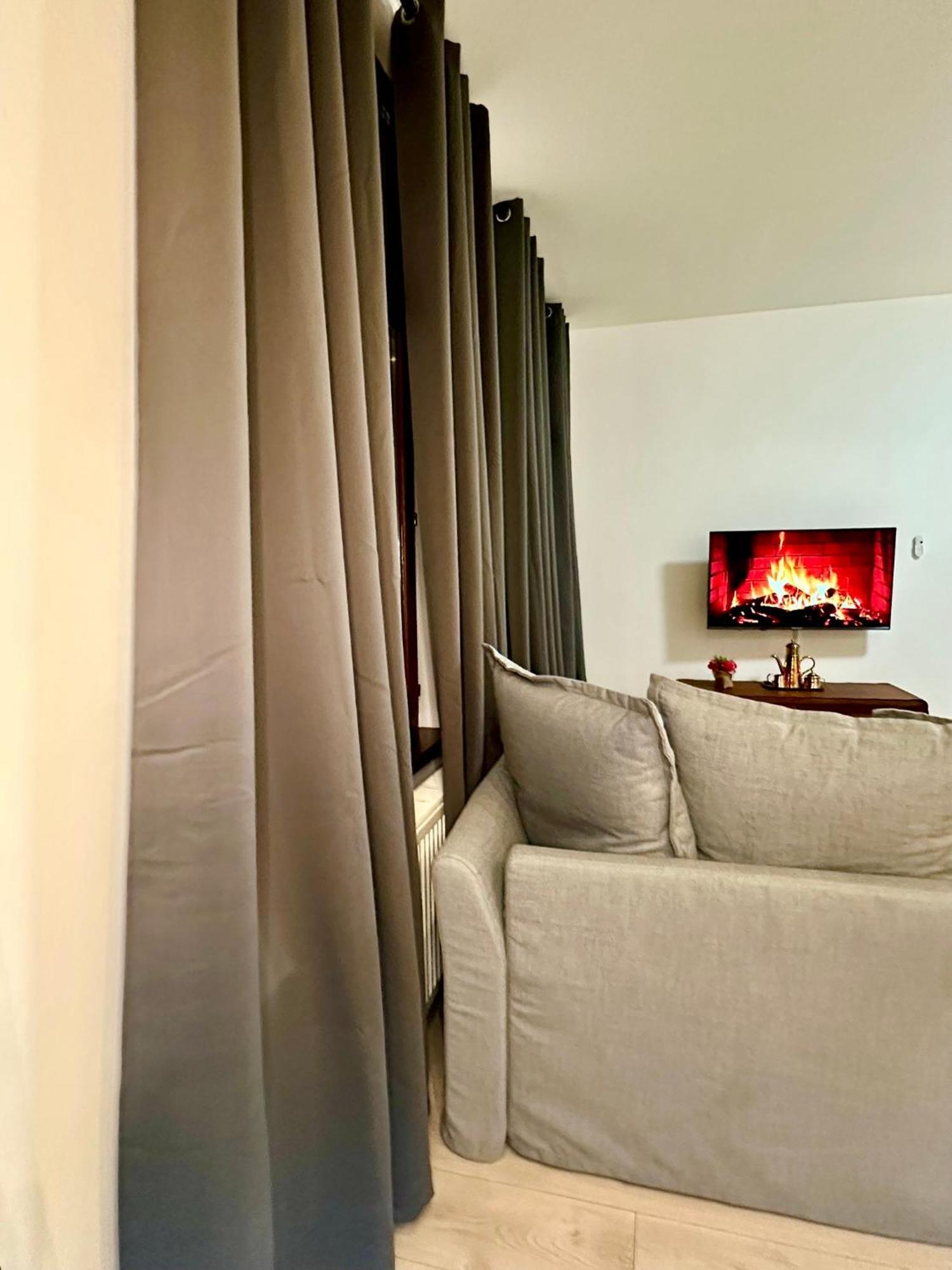 Luxury Suites Centrum By Rikas Hotels أنتويرب المظهر الخارجي الصورة