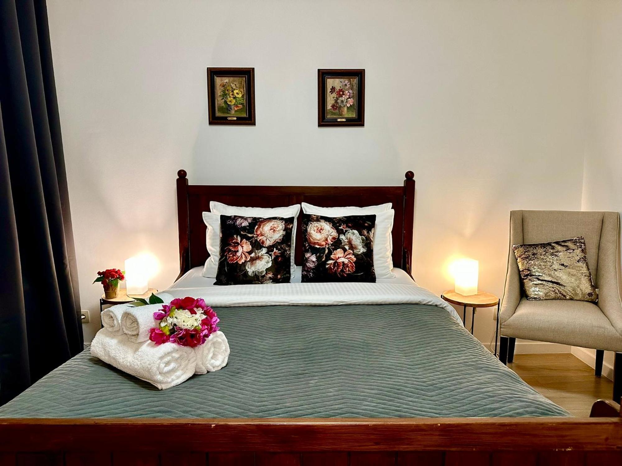 Luxury Suites Centrum By Rikas Hotels أنتويرب المظهر الخارجي الصورة