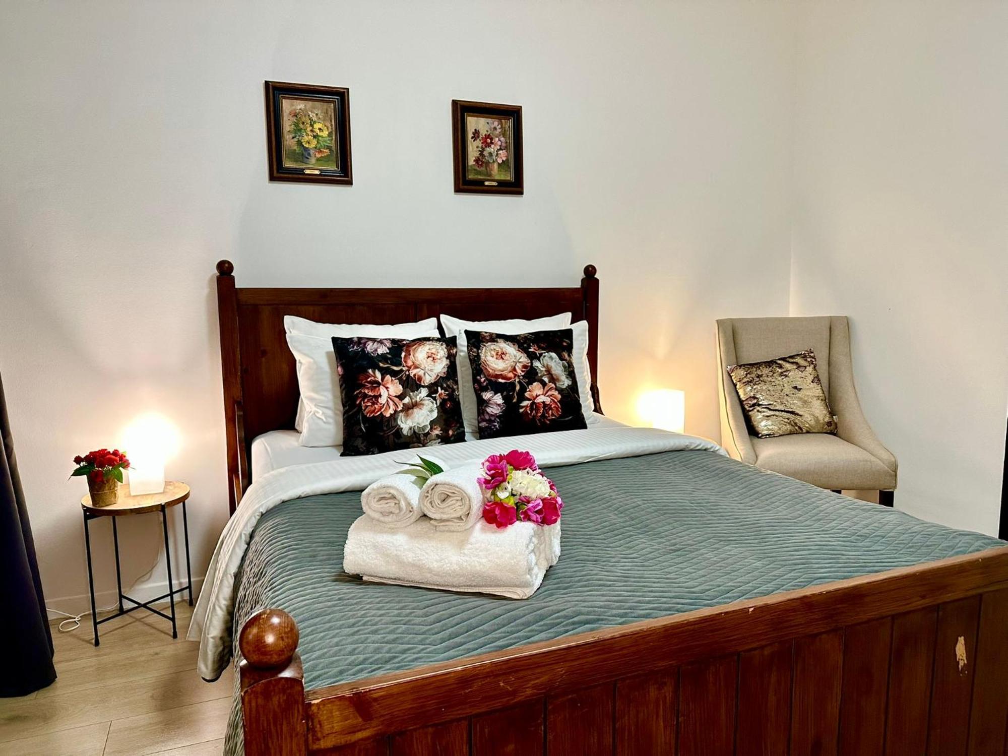 Luxury Suites Centrum By Rikas Hotels أنتويرب المظهر الخارجي الصورة