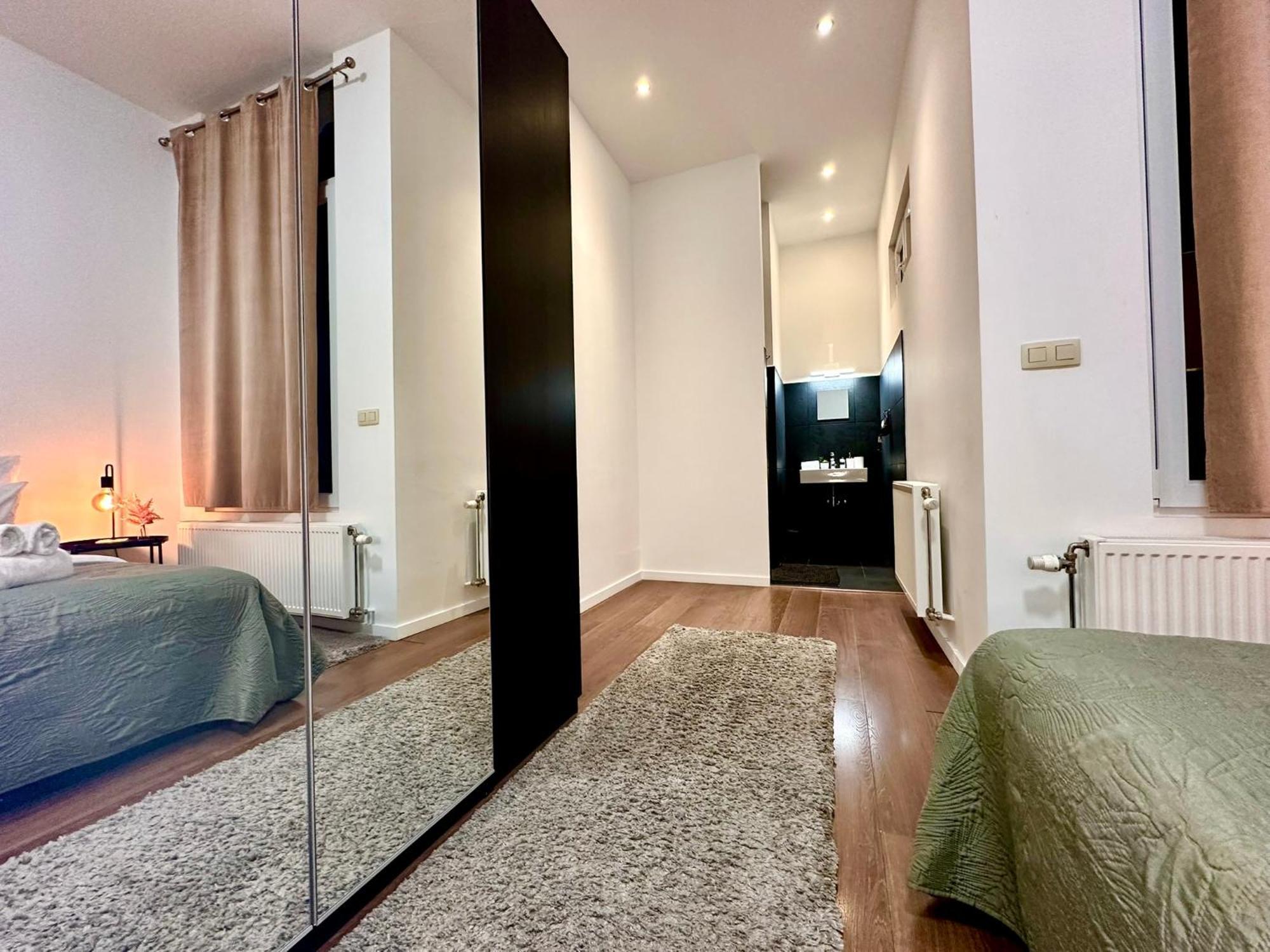 Luxury Suites Centrum By Rikas Hotels أنتويرب المظهر الخارجي الصورة