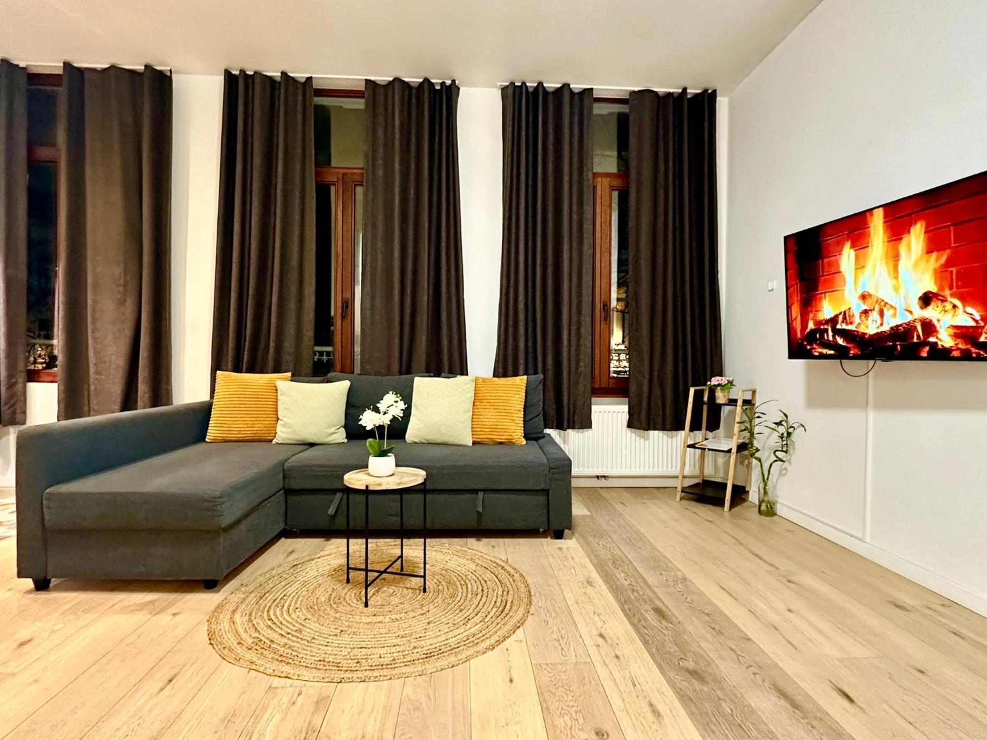 Luxury Suites Centrum By Rikas Hotels أنتويرب المظهر الخارجي الصورة