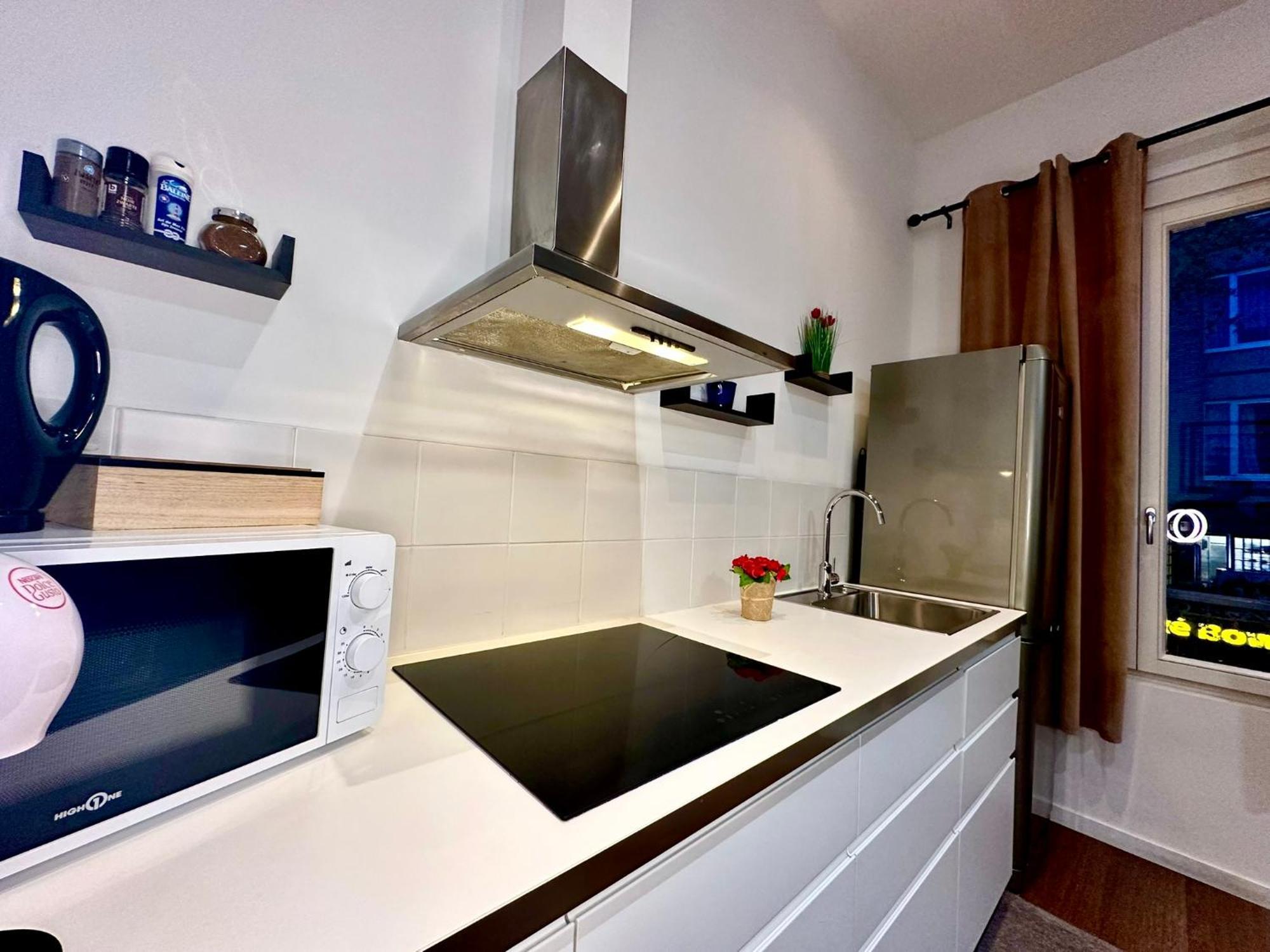 Luxury Suites Centrum By Rikas Hotels أنتويرب المظهر الخارجي الصورة