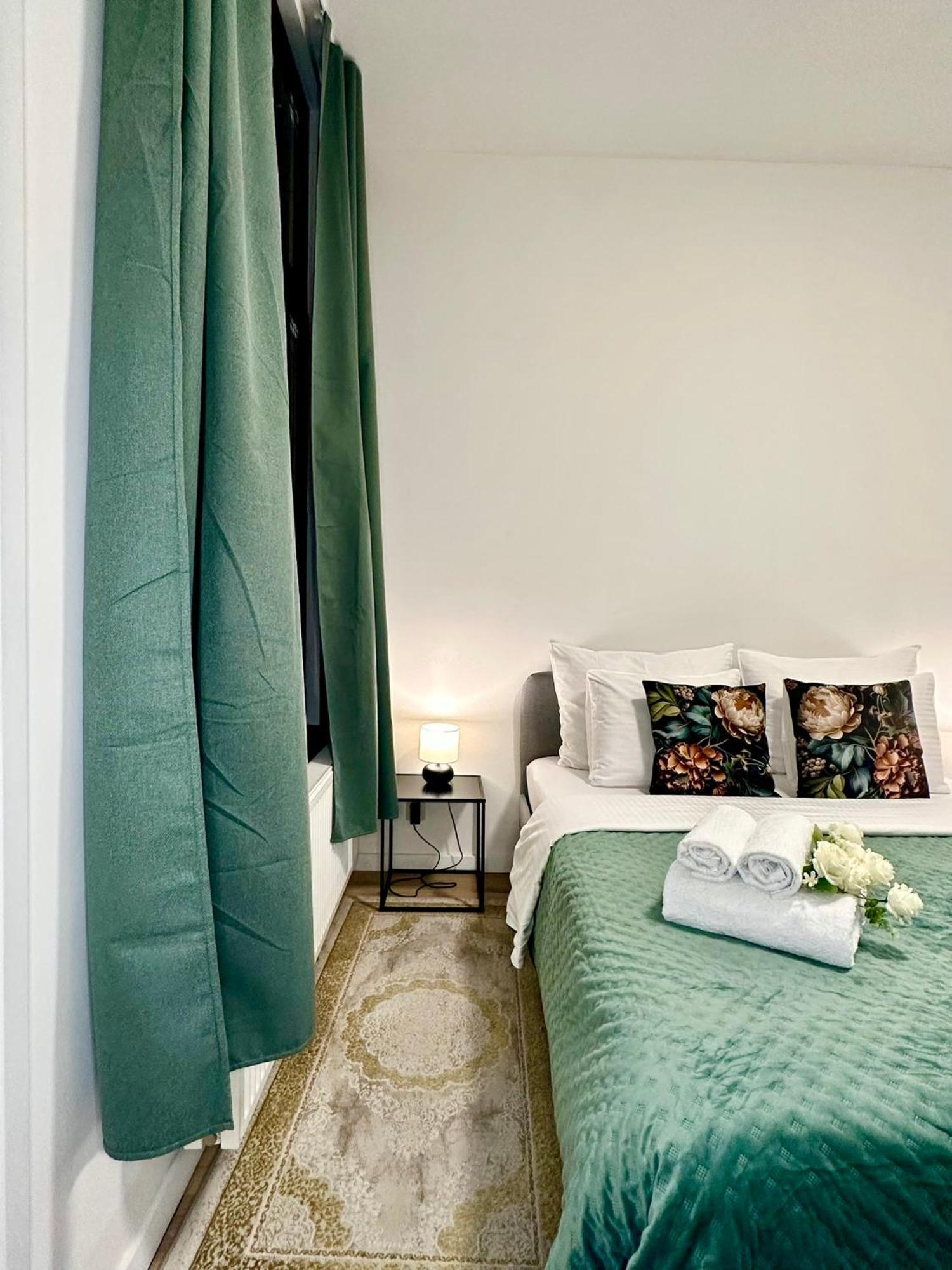 Luxury Suites Centrum By Rikas Hotels أنتويرب المظهر الخارجي الصورة